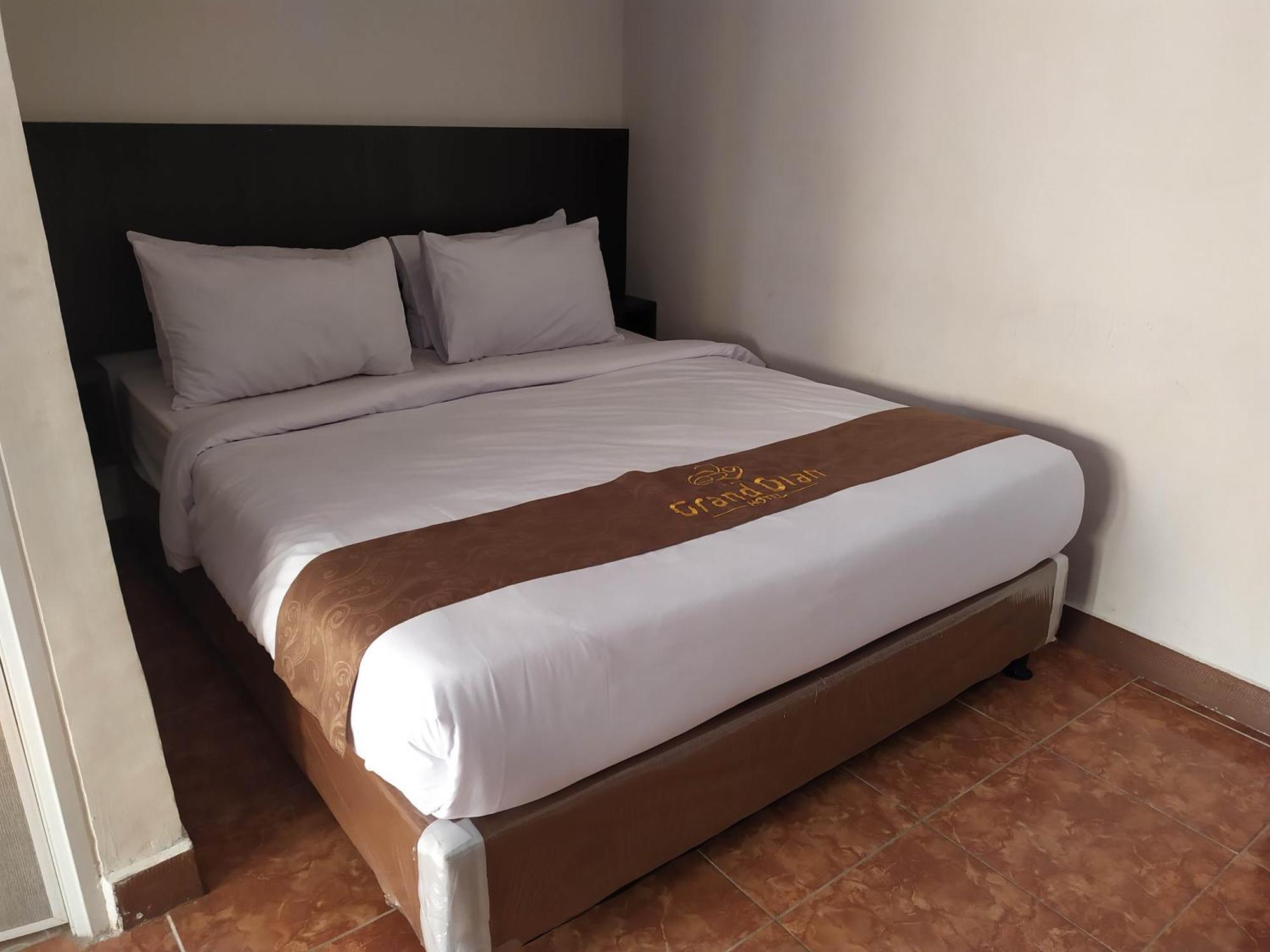 Grand Dian Hotel Guci Tegal  Eksteriør bilde
